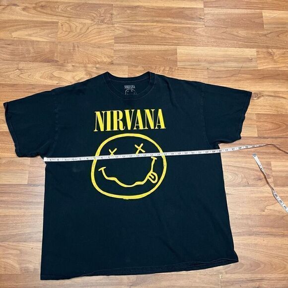 Nirvana Mens Smiley Face Logo Classic Short Sleeve T-Shirt Black 2XL - Picture 2 of 8